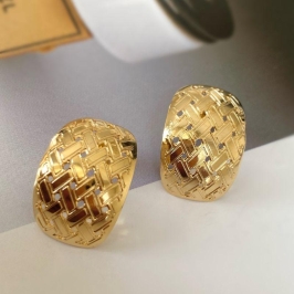 Brinco Médio Trabalhado Texturizado Trama Banhado a Ouro 18k Feminino Elegante