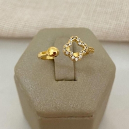 Anel Flor Aberto Cravejado Ajustável – Banho de Ouro 18k