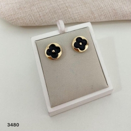 Brinco Redondo Dourado com Flor Preta Esmaltada