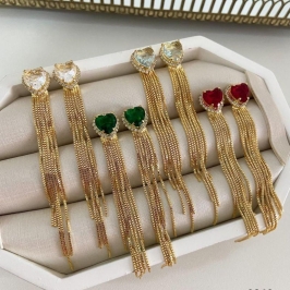 Brinco Longo Coração com Franjas Douradas