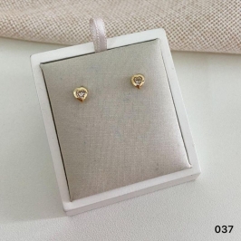 Brinco Infantil Coração com Zircônia Banhado a Ouro 18k Joia Delicada