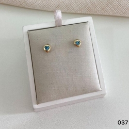 Brinco Infantil Coração com Zircônia Banhado a Ouro 18k Joia Delicada