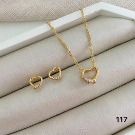 Conjunto Colar Gargantilha Corrente Singapura com Pingente Coração Vazado com Zircônias + Brinco Banhado a Ouro 18k