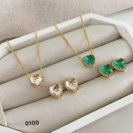 Conjunto Coração Cravejado Semijoia Banhada a Ouro 18K