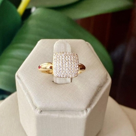 Anel Chuveiro Quadrado Banhado a Ouro 18k com Zircônias Cravejadas