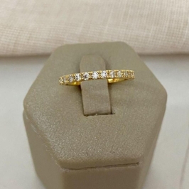 Anel Meia Aliança Cravejado com Zircônias Banhado a Ouro 18k