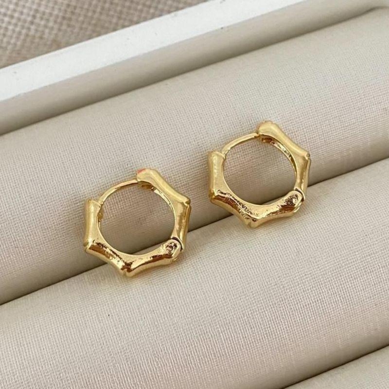 Brinco Argola Pequena Formato Bambu – Banhado a Ouro