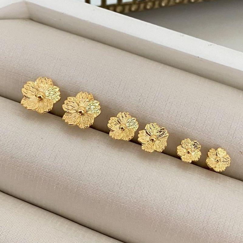 Trio de Brincos Flor Trabalhada – Banhado a Ouro