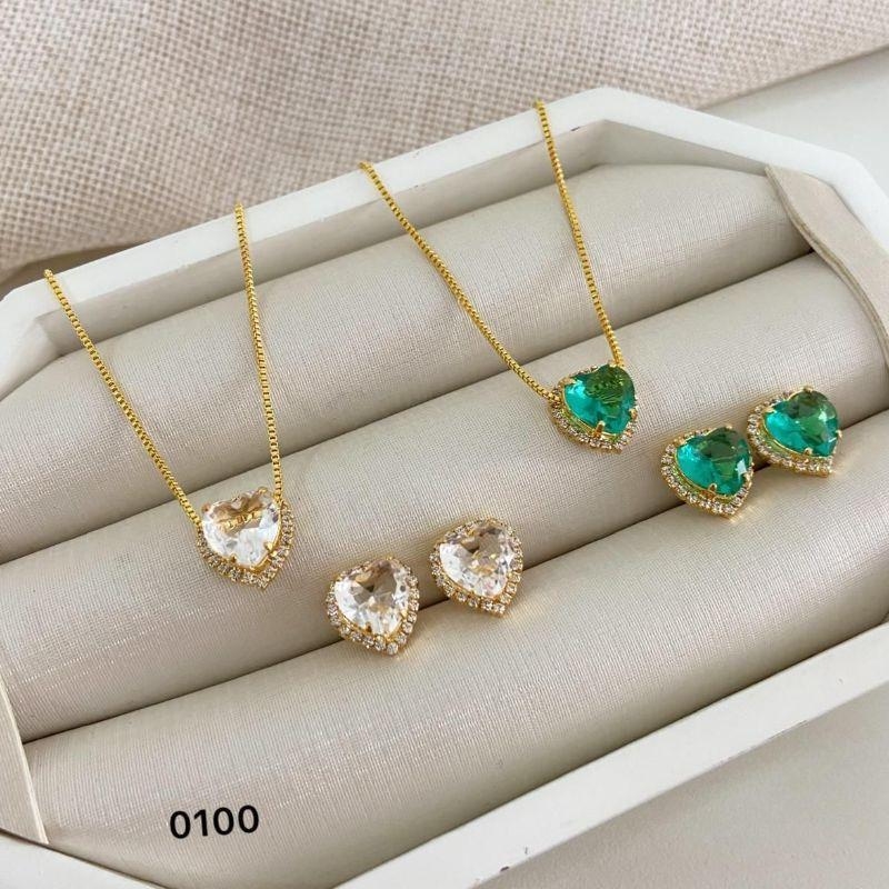 Conjunto Coração Cravejado Semijoia Banhada a Ouro 18K