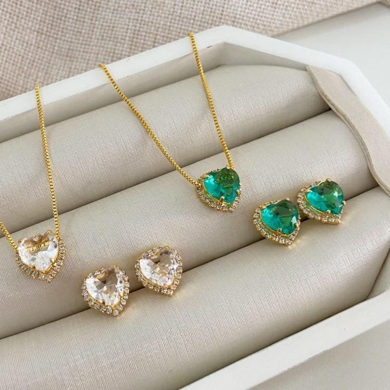 Conjunto Coração Cravejado Semijoia Banhada a Ouro 18K