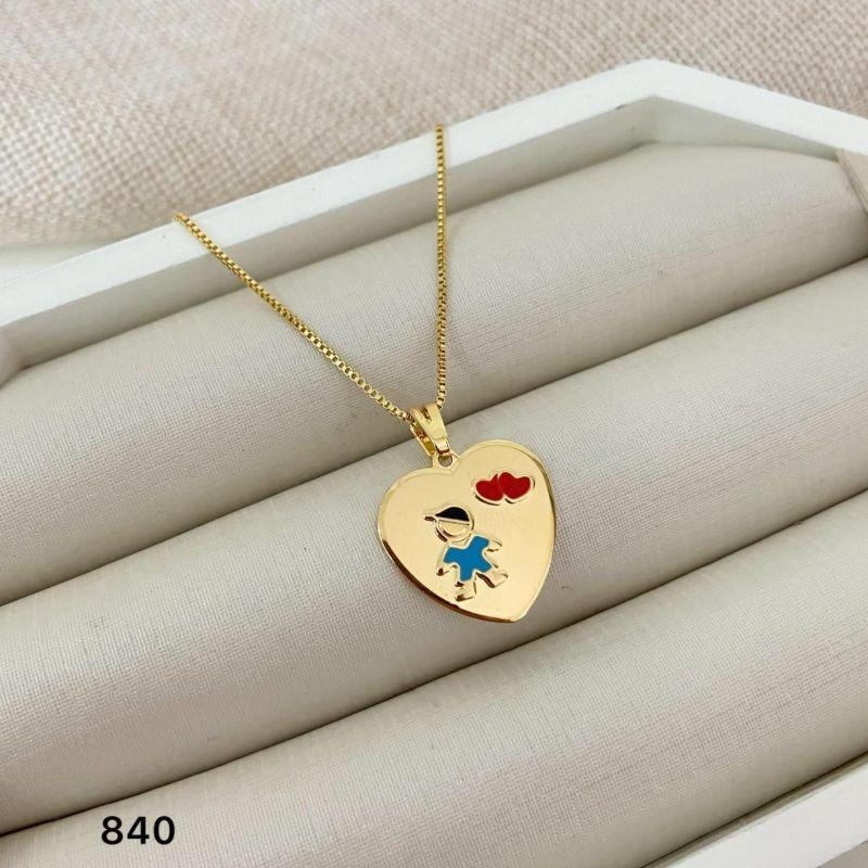 Gargantilha Pingente Menino com Coração Banhada a Ouro 18k – Corrente Veneziana 45cm – Modelo PV-840