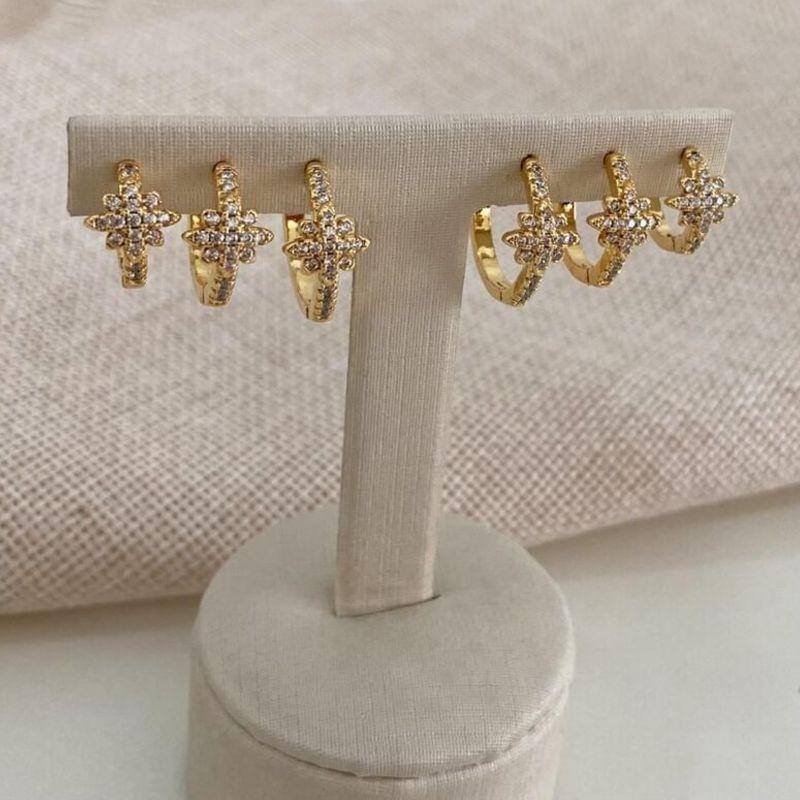 Trio de Argolas Cravejadas com Flor de Zircônias – Banhado a Ouro