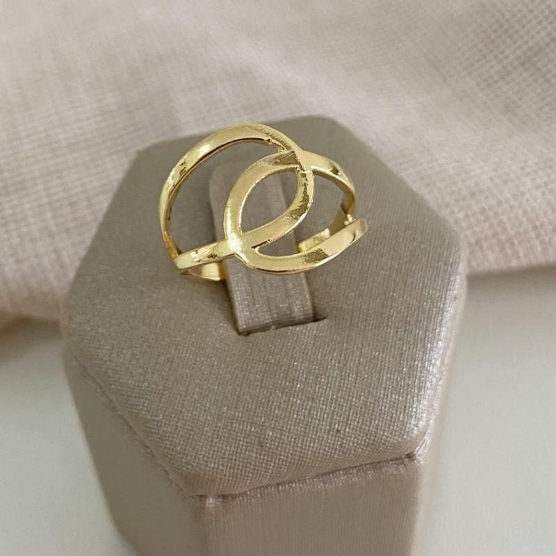 Anel Banhado a Ouro 18k Design Moderno Argolas Entrelaçadas