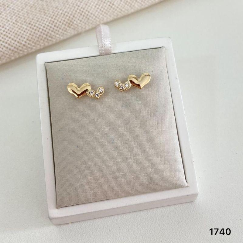 Brinco Coração com Detalhe em Zircônias Banhado a Ouro 18k