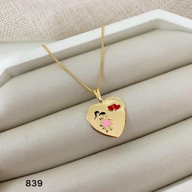 Gargantilha Pingente Menina com Coração Banhada a Ouro 18k – Corrente Veneziana 45cm – Modelo PV-839