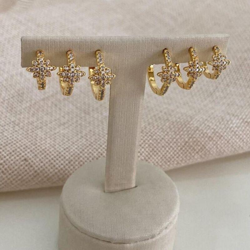 Trio de Argolas Cravejadas com Flor de Zircônias – Banhado a Ouro