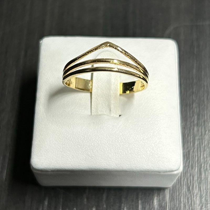 Anel Banhado a Ouro 18k Design V Duplo Camadas Moderno Feminino