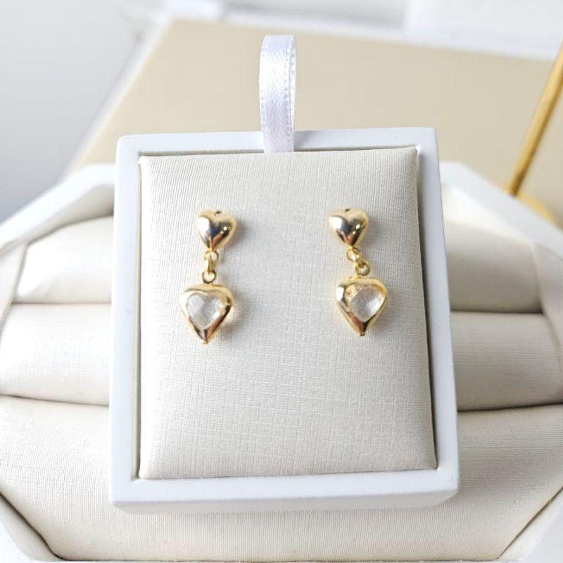 Brinco Coração Duplo com Pedra Cristal Banhado a Ouro 18k Feminino  Joia Delicada e Romântica