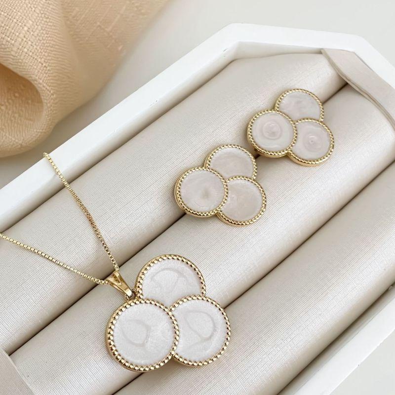 Conjunto Gargantilha e Brinco 3 Círculos Esmaltado e Trabalhado