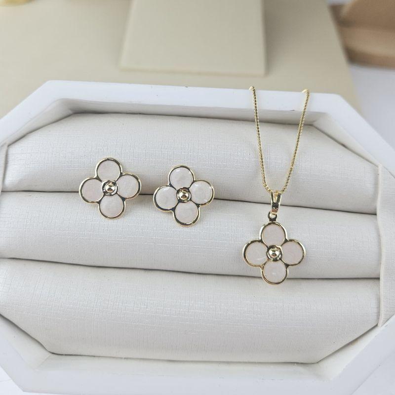 Conjunto Colar e Brinco Gargantilha Veneziana com Pingente Esmaltado Flor Preta